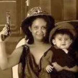 Meet your Posher, Alejandra